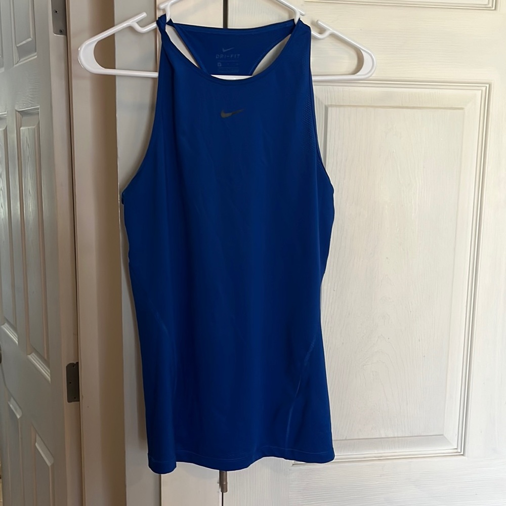 Nike womens work out top size S
